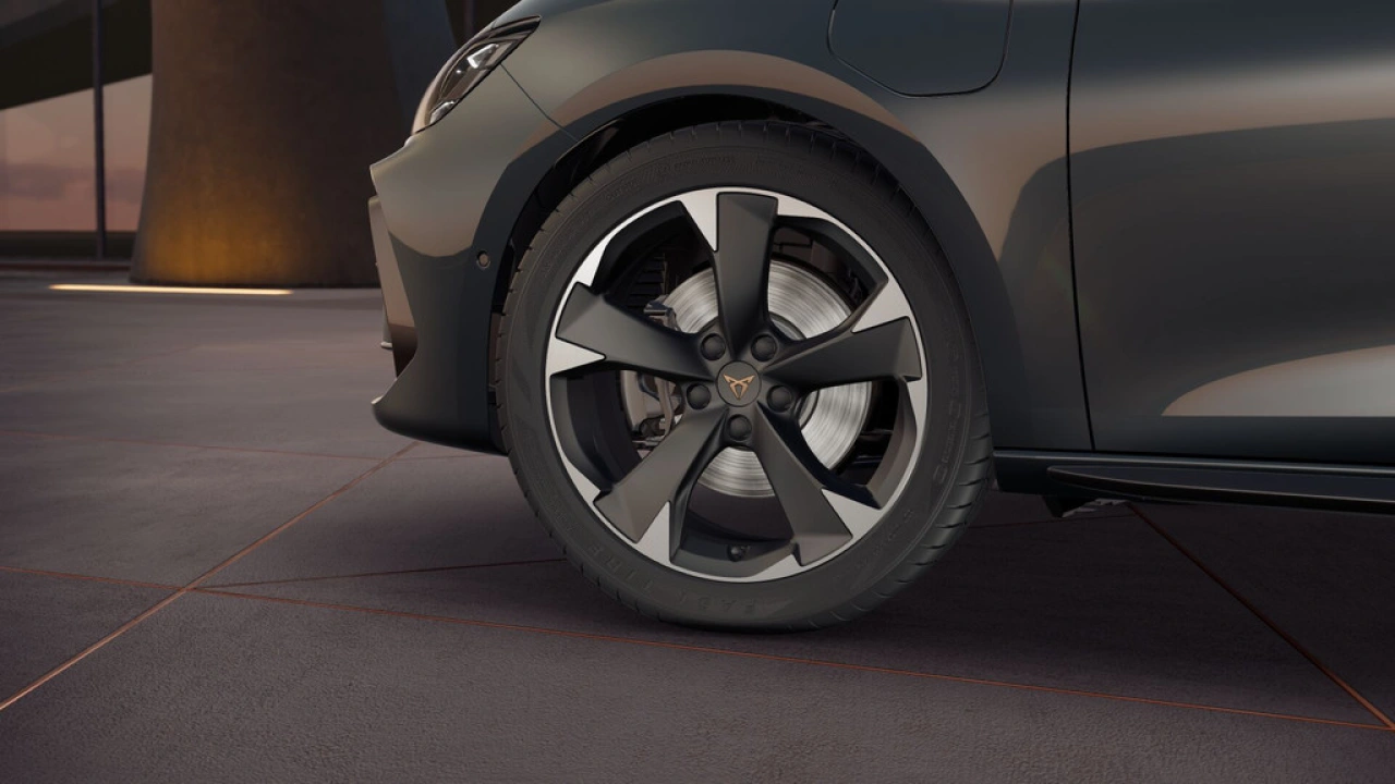 CUPRA Leon 1.5 TSI e-Hybrid 204 6DSG Business