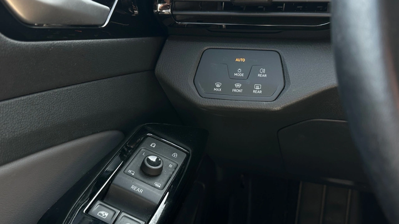 Volkswagen ID.4 Life 77 kWh 204pk Navigatie Carplay