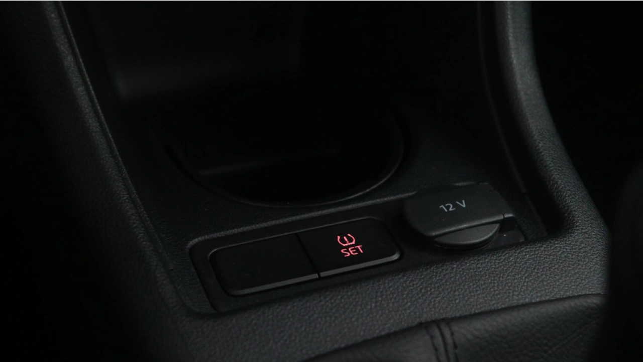 Volkswagen up! 1.0 65pk Airco Lane Assist Bluetooth