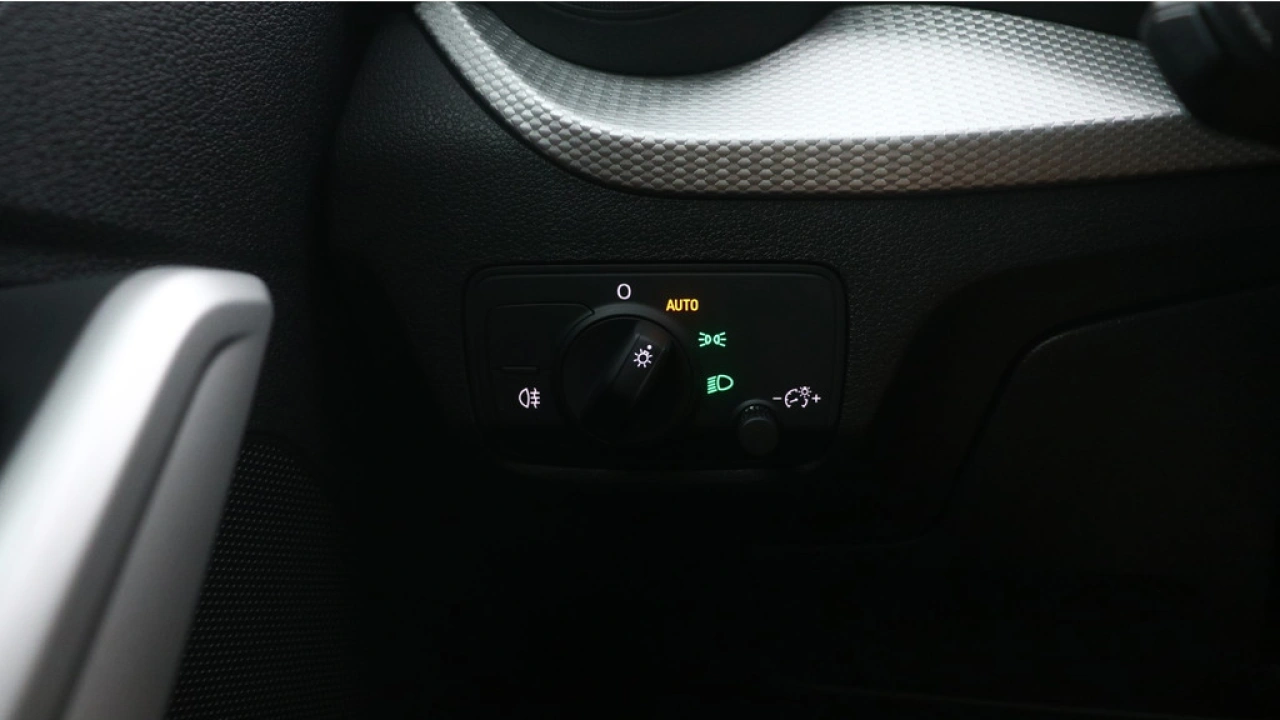 Audi Q2 30 TFSI Pro Line | Carplay | PDC | Climate control |