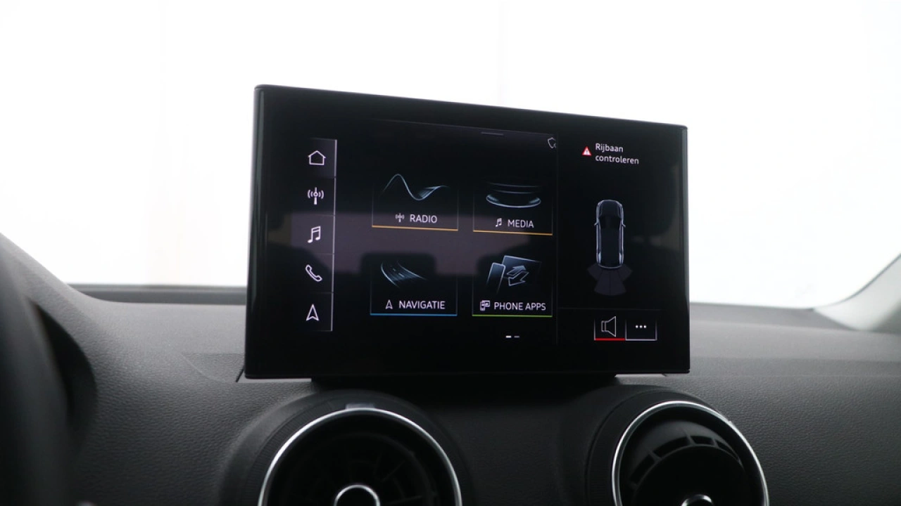 Audi Q2 30 TFSI Pro Line | Carplay | PDC | Climate control |