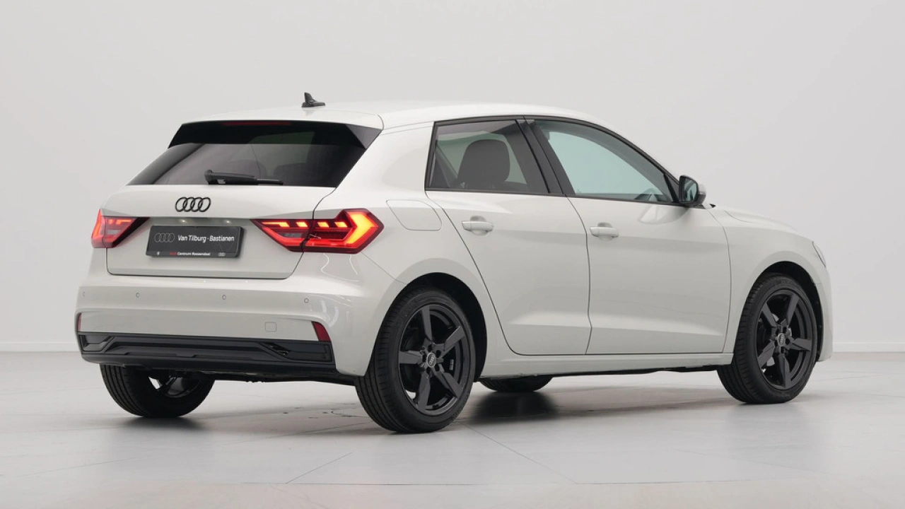 Audi A1 Sportback 25 TFSI Advanced edition