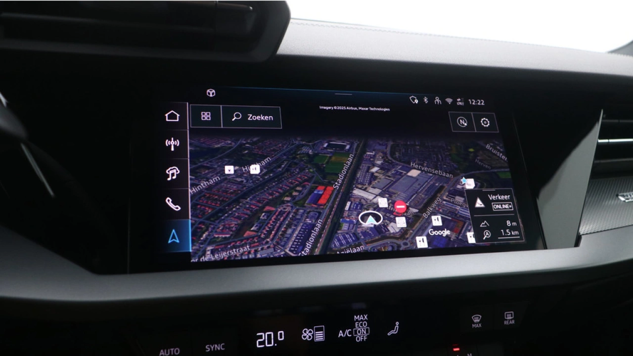 Audi A3 Limousine 30 TFSI S Edition | PDC V+A | Camera | Zwart optiek | Audi Sound | Privacy glas | |