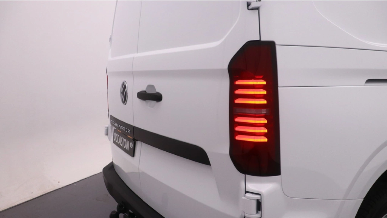 VW Bedrijfswagens E-Transporter L2H1 64kWh 218pk RWD 3.2T Life-Intro