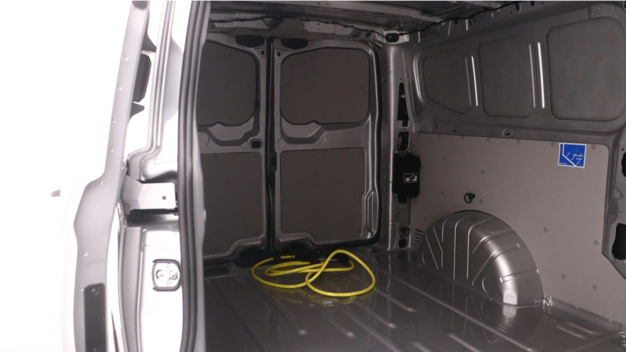 VW Bedrijfswagens E-Transporter L2H1 64kWh 218pk RWD 3.2T Style-Intro