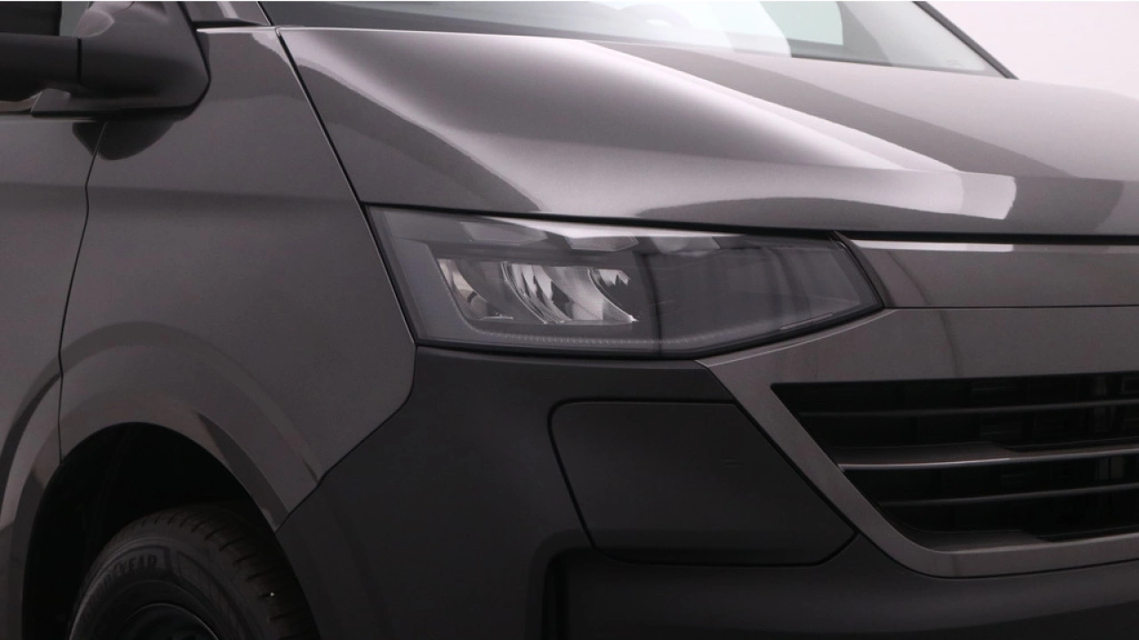 VW Bedrijfswagens E-Transporter L1H1 64kWh 218pk RWD 3.2T Life-Intro