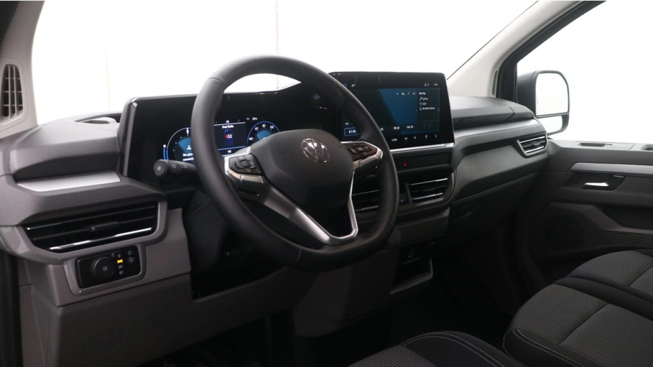 VW Bedrijfswagens E-Transporter L1H1 64kWh 218pk RWD 3.2T Life-Intro