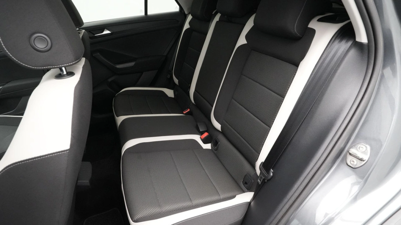 Volkswagen T-Roc 1.5 TSI 150pk DSG Sport