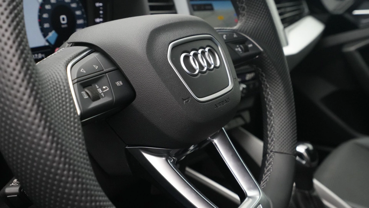 Audi A1 Sportback 25 TFSI 95pk S edition S Line