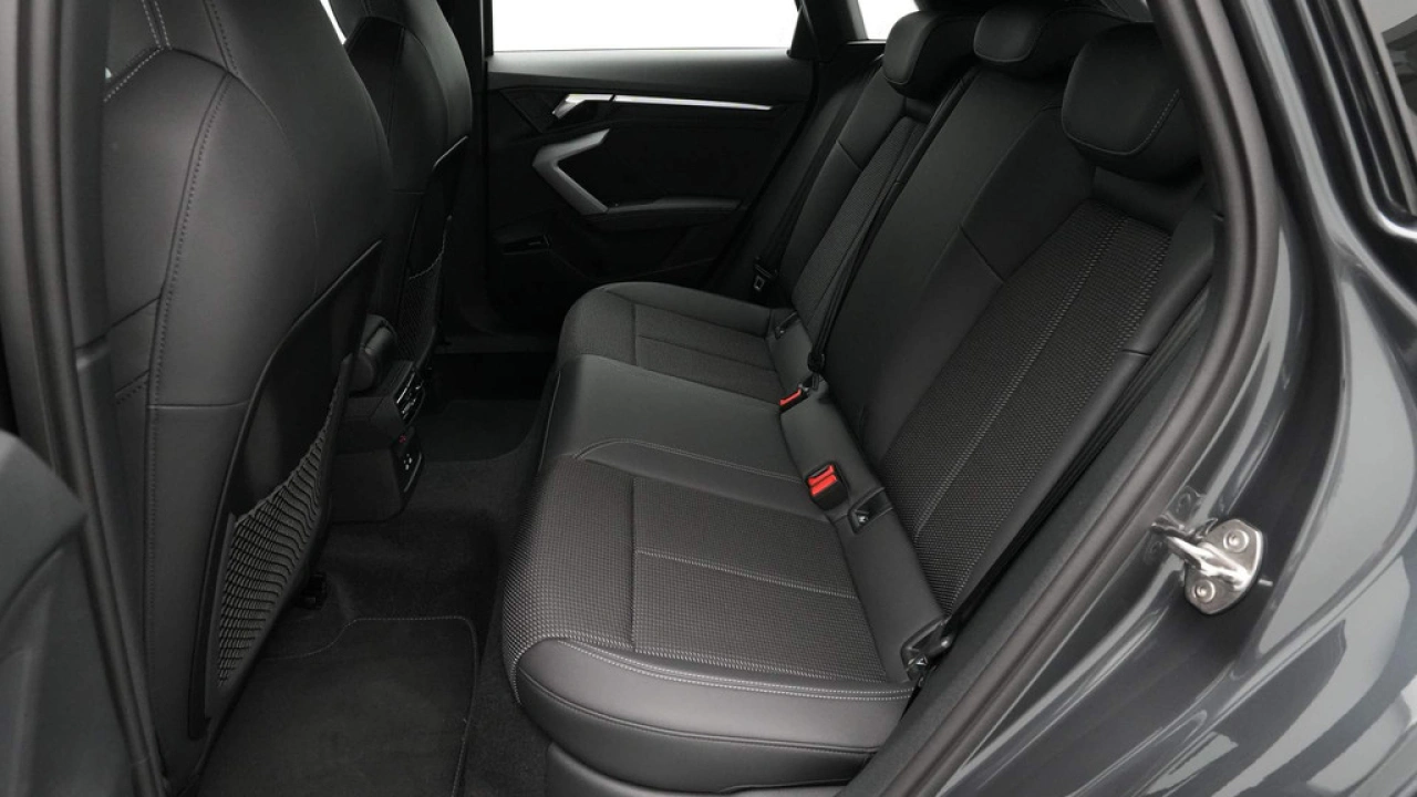 Audi A3 allstreet 35 TFSI 150PK Allstreet Camera Ambient pro 19'' LM Stoelverwarming