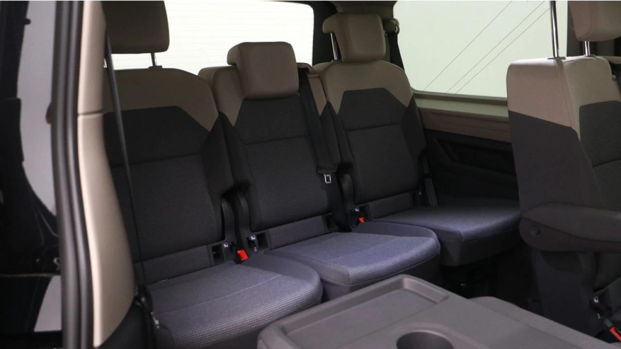 Volkswagen Multivan L2H1 1.5 PHEV eHybrid 19,7kWh 180kW 245PK DSG Economy Business 4MOTION