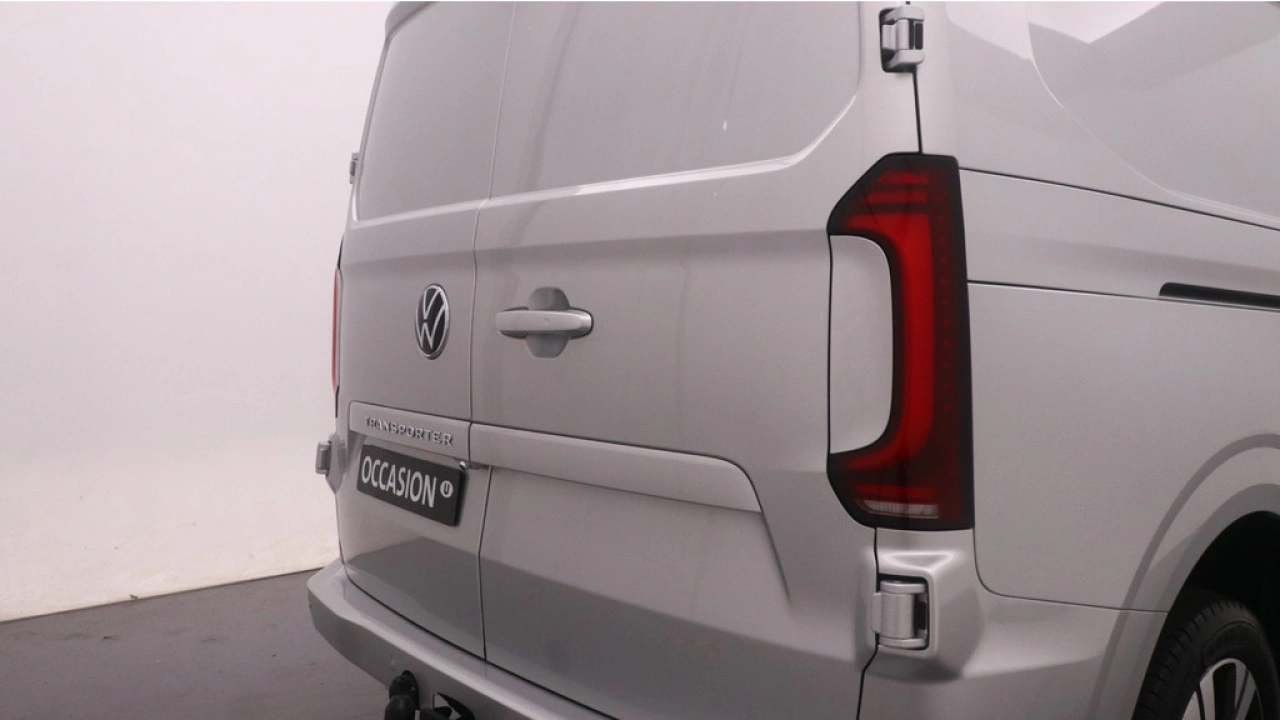 VW Bedrijfswagens Transporter L2H1 2.0 TDI 170pk Automaat Bulli