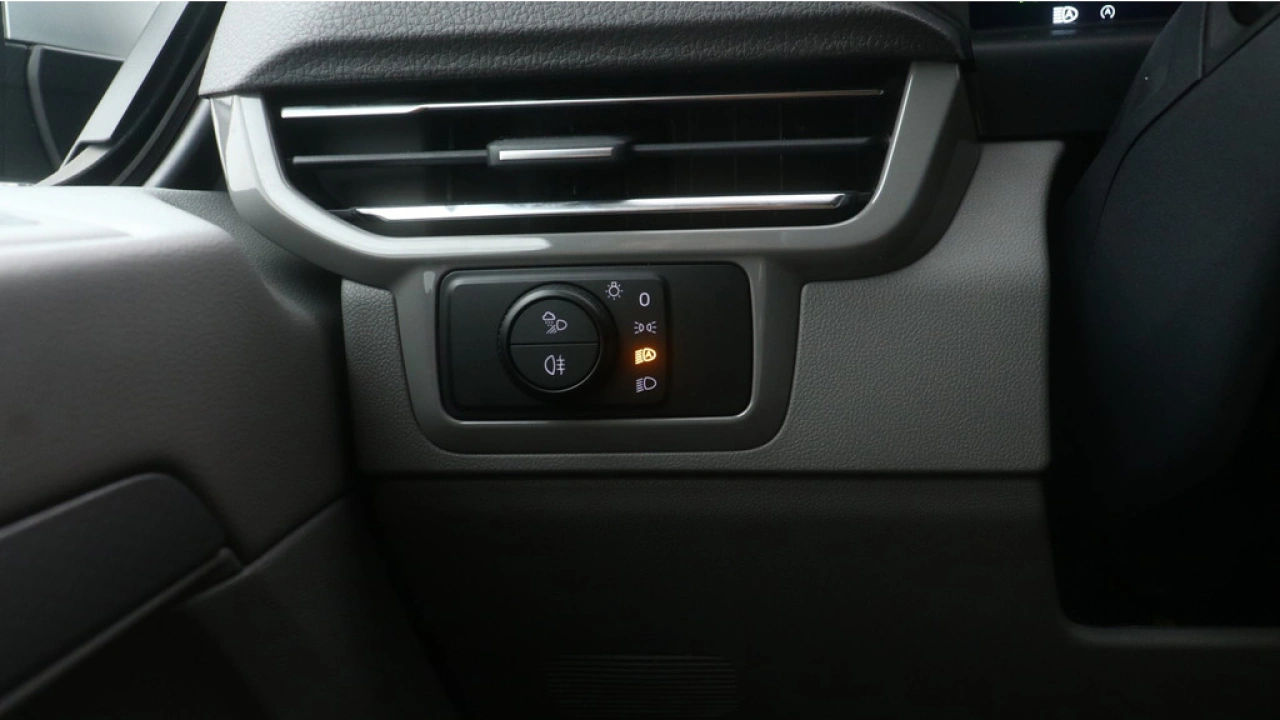 VW Bedrijfswagens Transporter L2H1 2.0 TDI 170pk Automaat Bulli