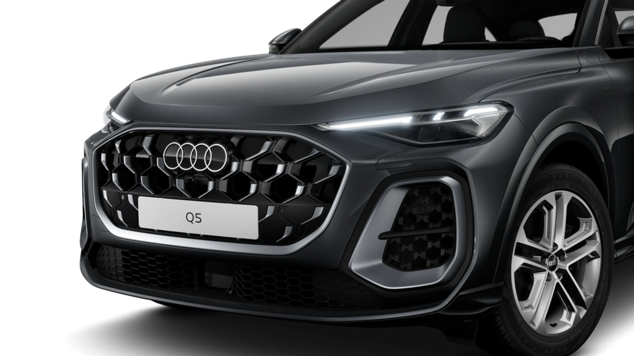 Audi Q5 Sportback S edition competition