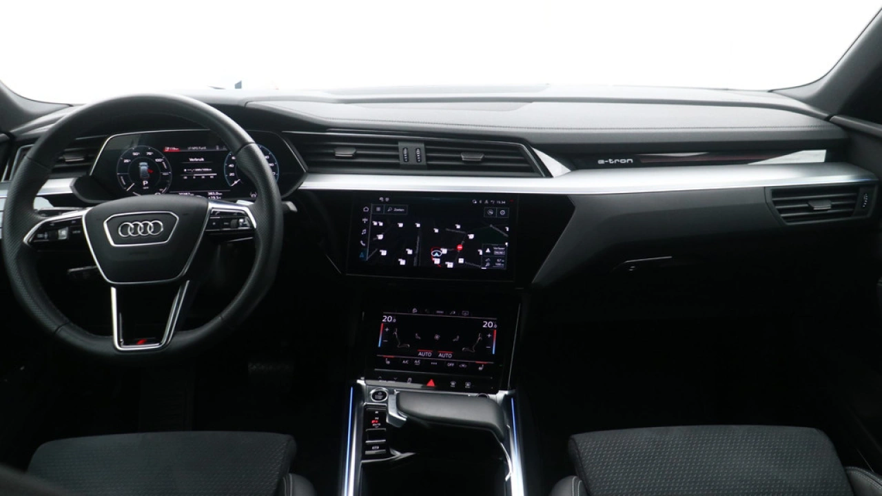 Audi e-tron Sportback 55 quattro S edition 95 kWh | Panorama dak | 22