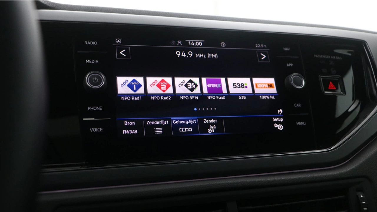 Volkswagen Polo 1.0 TSI 95pk DSG R-Line Navigatie matrix LED Panoramadak