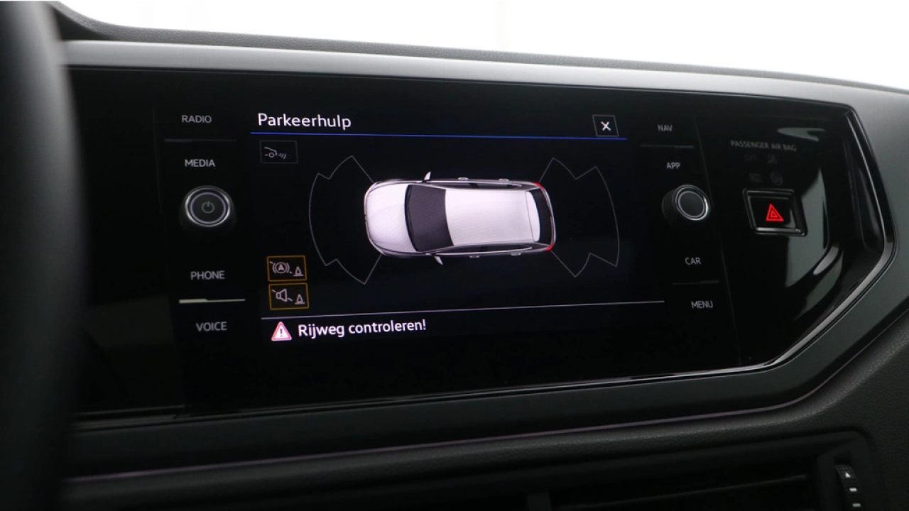 Volkswagen Polo 1.0 TSI 95pk DSG R-Line Navigatie matrix LED Panoramadak