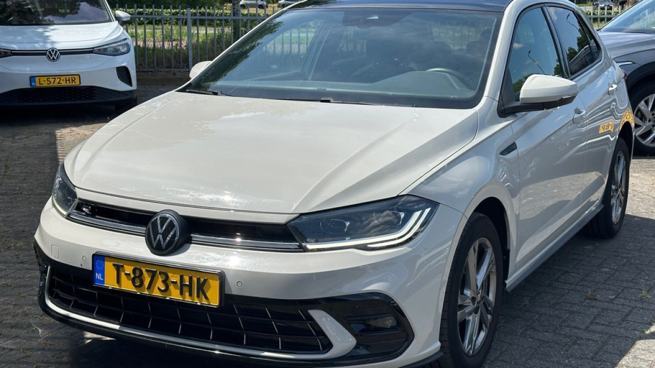 Volkswagen Polo 1.0 TSI 95pk DSG R-Line Navigatie matrix LED Panoramadak
