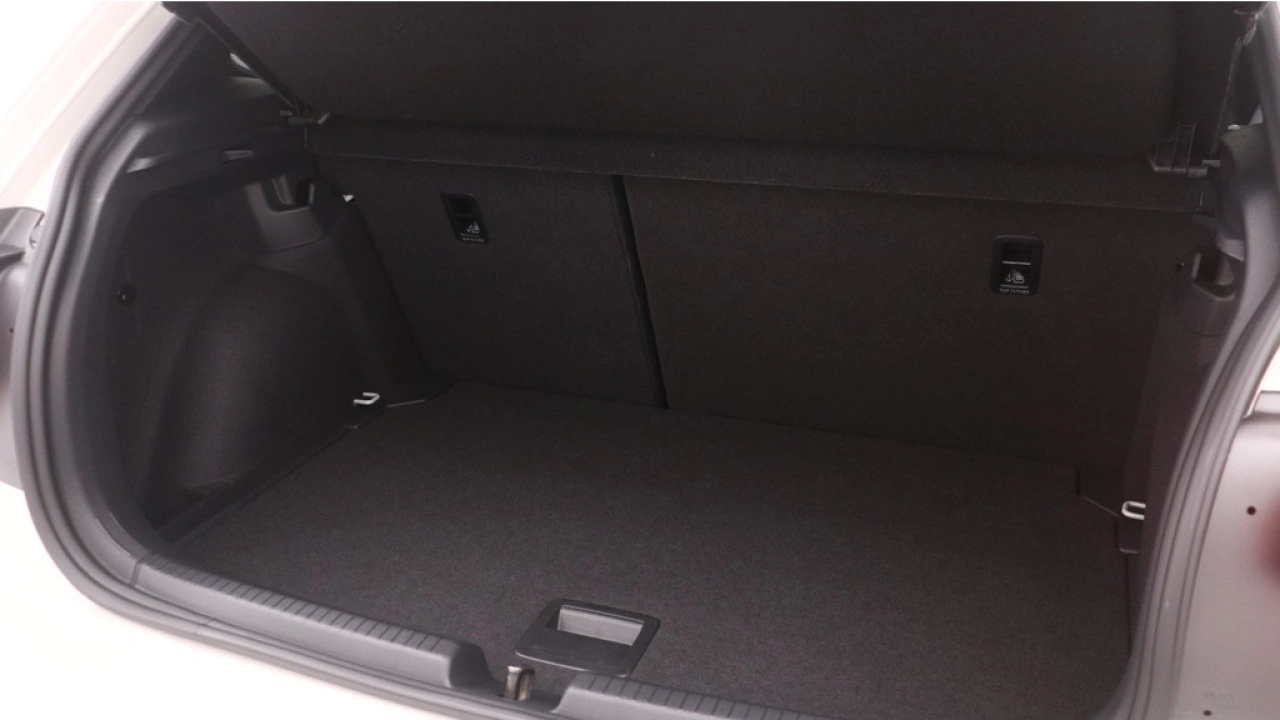 Volkswagen Polo 1.0 TSI 95pk DSG R-Line Navigatie matrix LED Panoramadak