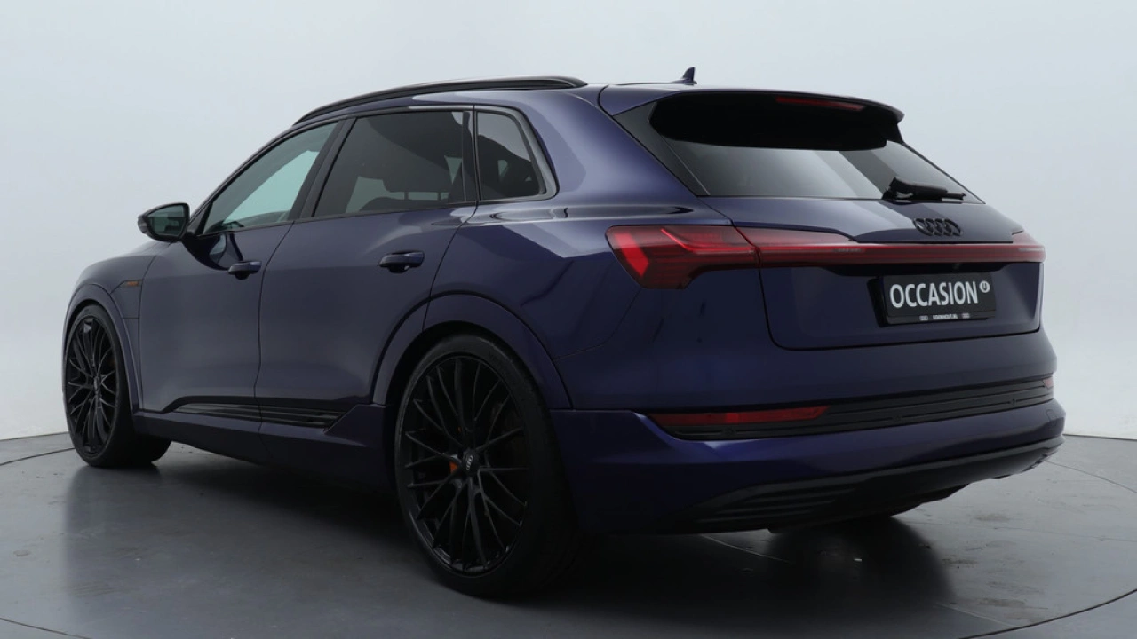 Audi e-tron 50 quattro Business edition 71 kWh | Sportstoelen | 23