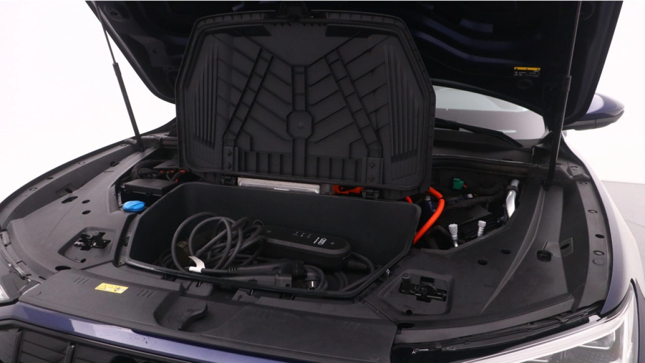 Audi e-tron 50 quattro Business edition 71 kWh | Sportstoelen | 23