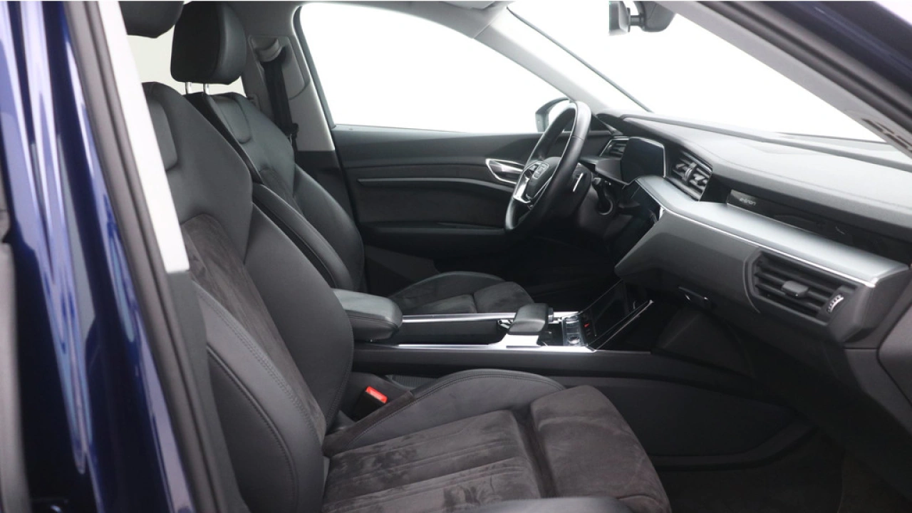 Audi e-tron 50 quattro Business edition 71 kWh | Sportstoelen | 23