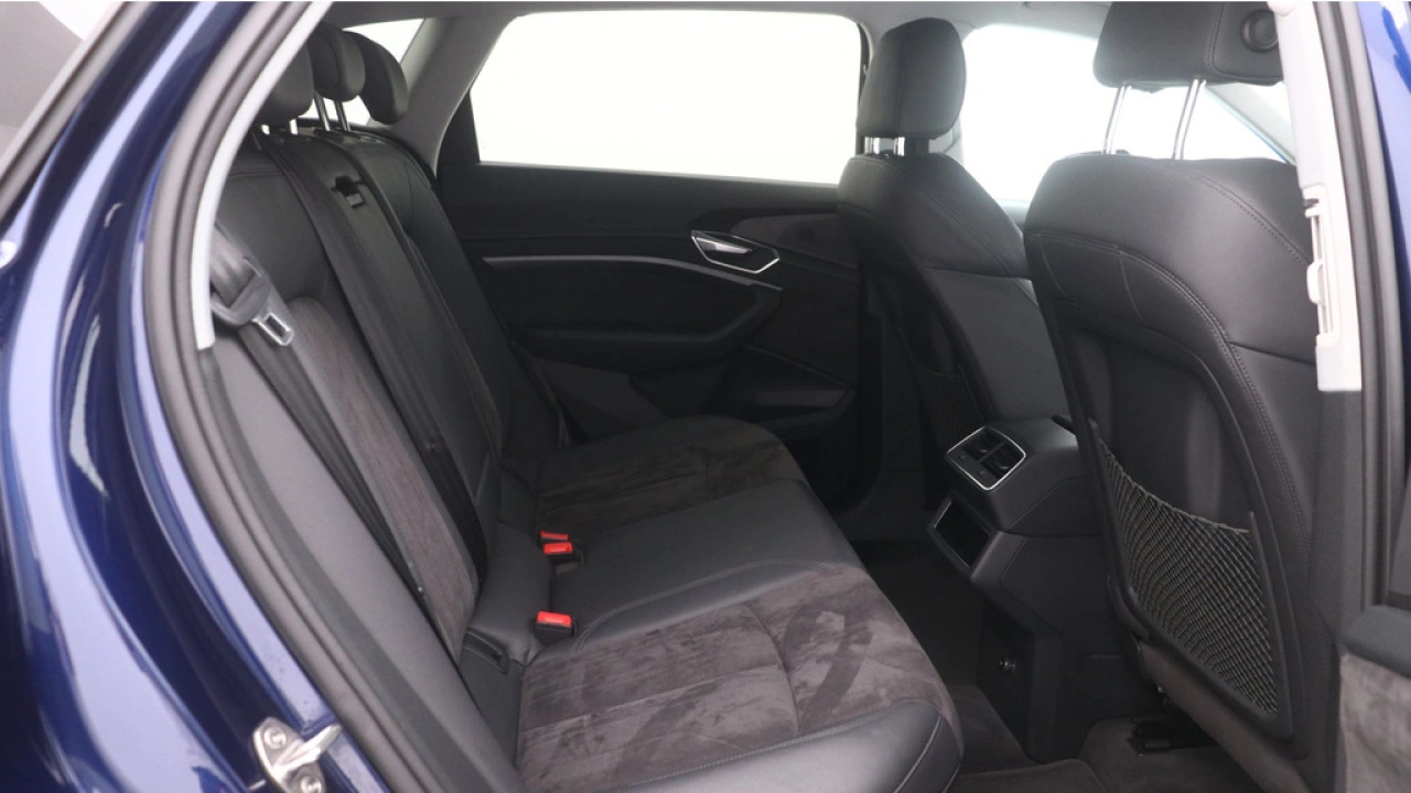 Audi e-tron 50 quattro Business edition 71 kWh | Sportstoelen | 23