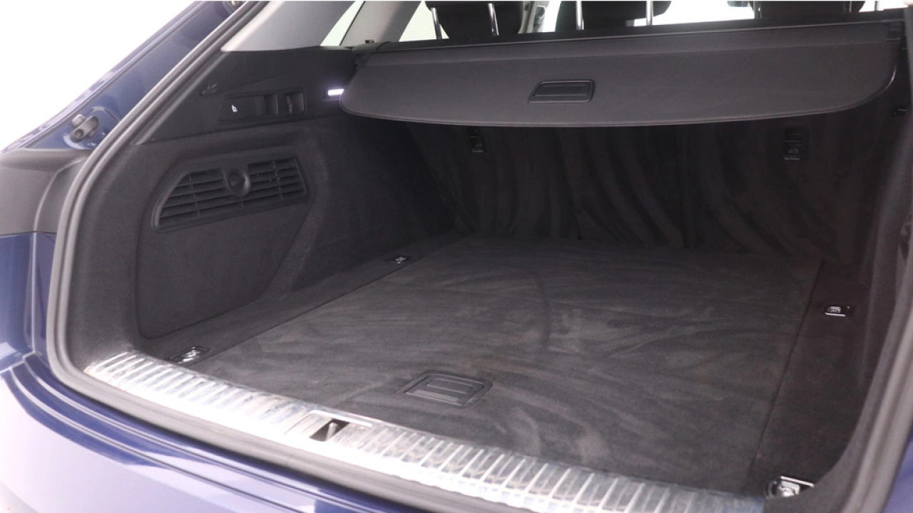 Audi e-tron 50 quattro Business edition 71 kWh | Sportstoelen | 23