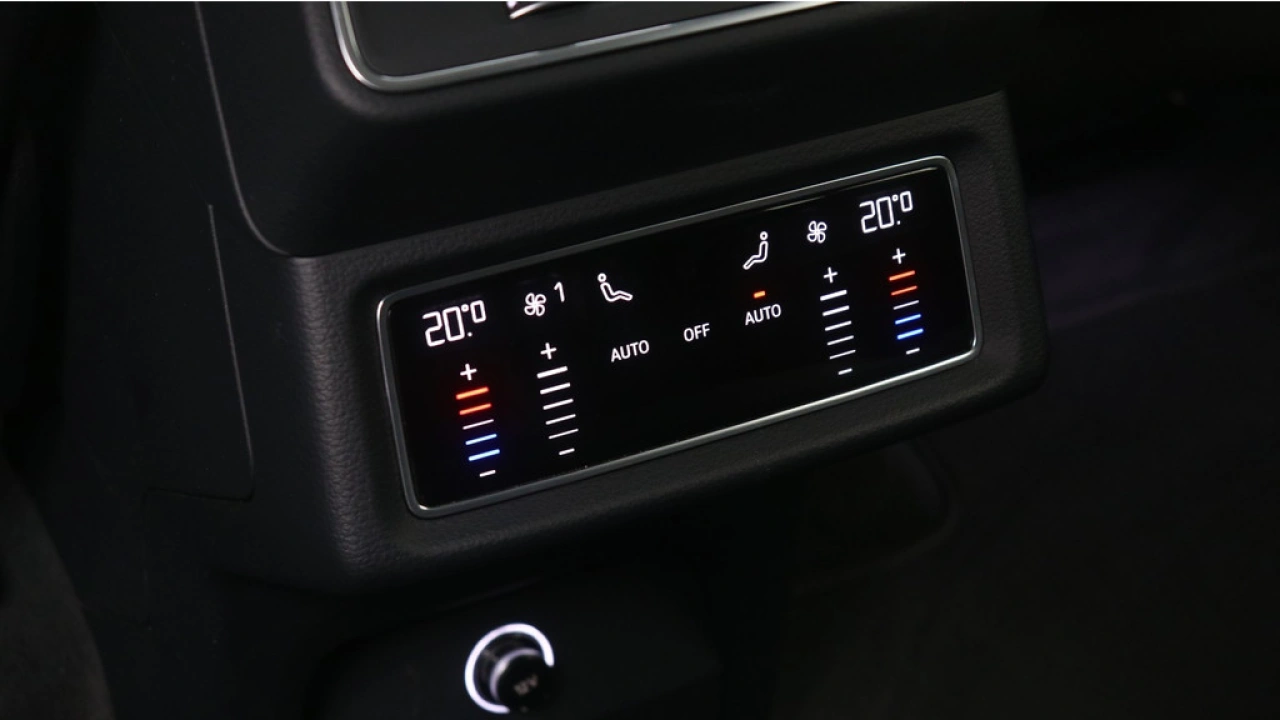 Audi e-tron 50 quattro Business edition 71 kWh | Sportstoelen | 23