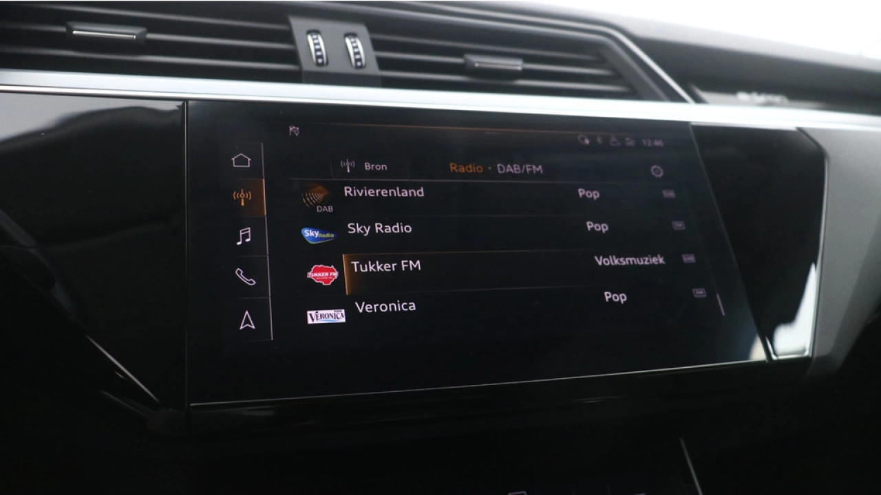 Audi e-tron 50 quattro Business edition 71 kWh | Sportstoelen | 23