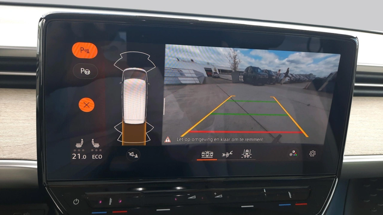 Volkswagen ID. Buzz Pro Advantage 77 kWh | | Designpakket | Multimedia | DEMODEAL!