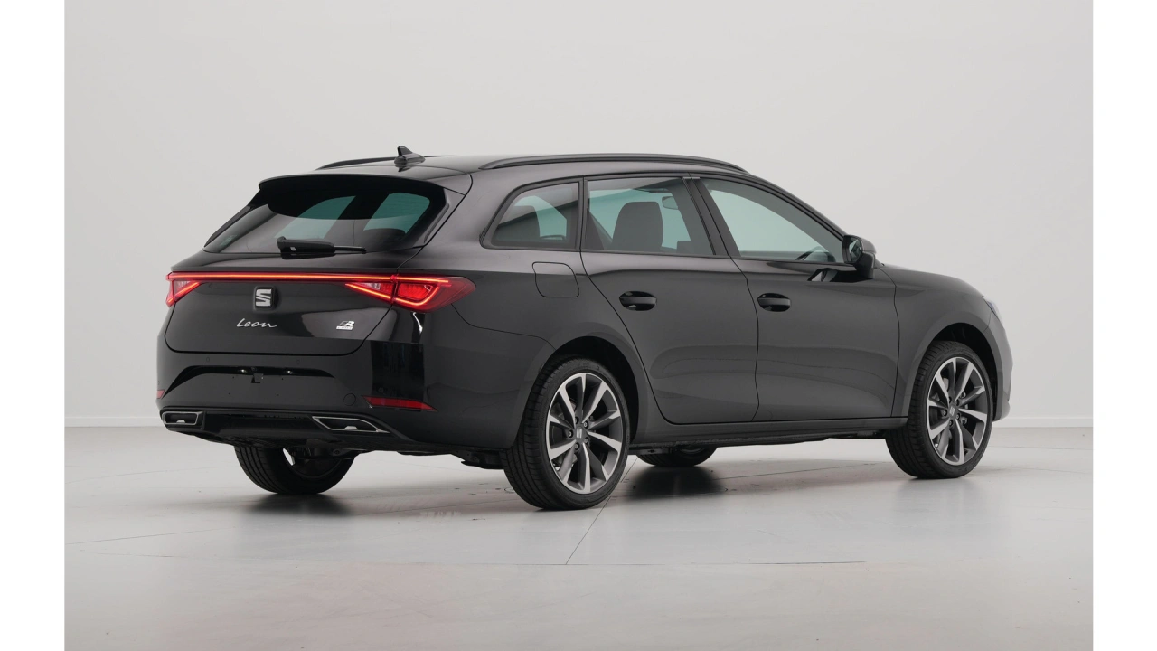 SEAT Leon Sportstourer FR Business - eHybrid