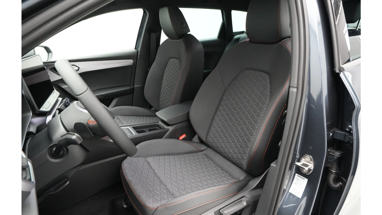 SEAT Leon Sportstourer FR Business - eHybrid