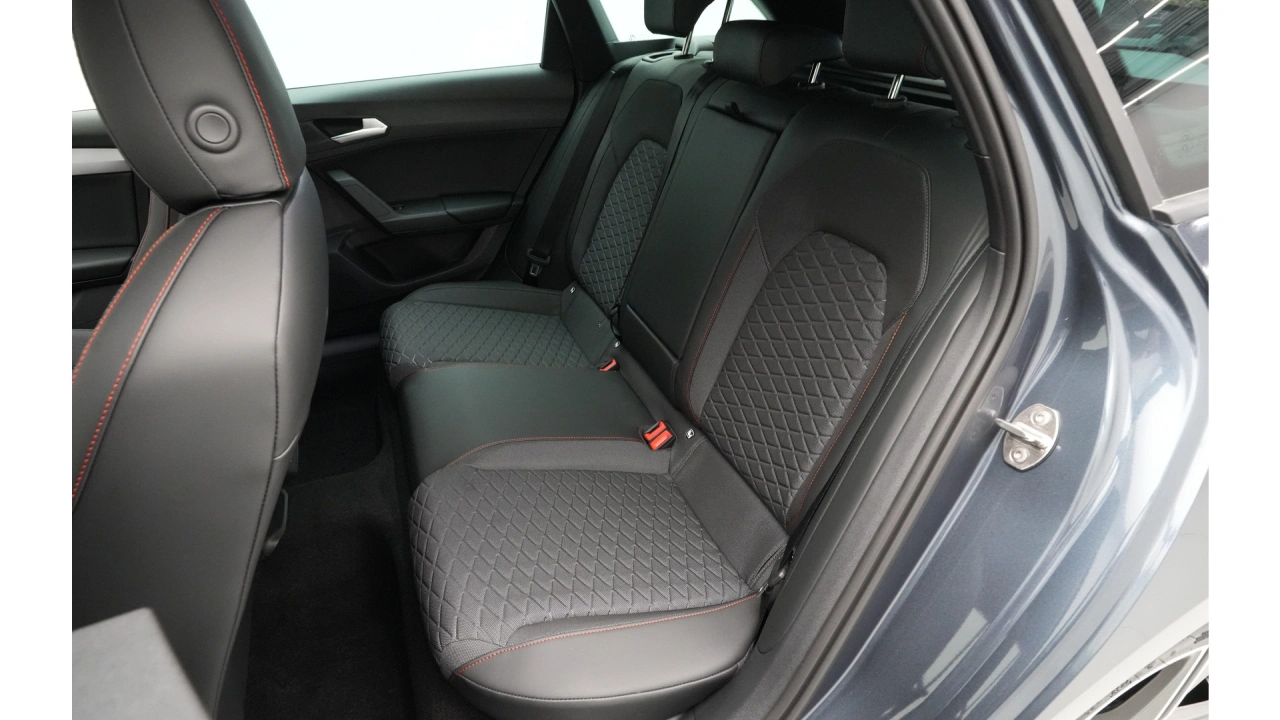SEAT Leon Sportstourer FR Business - eHybrid