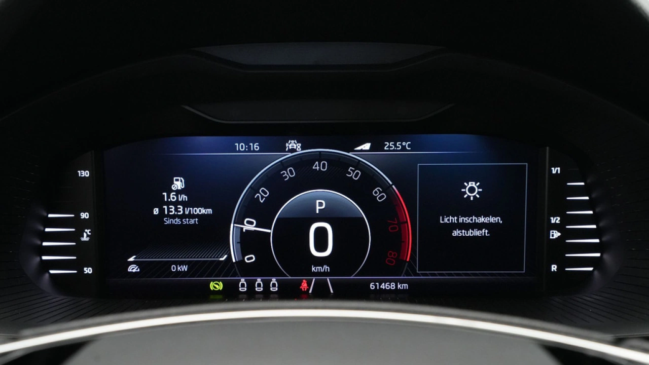 Škoda Kamiq 1.0 TSI 110pk DSG Sport Business