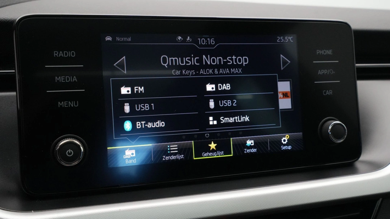 Škoda Kamiq 1.0 TSI 110pk DSG Sport Business
