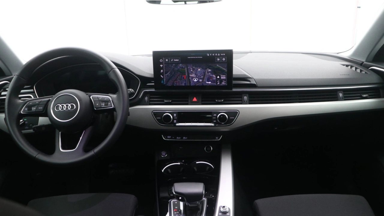 Audi A4 Avant 35 TFSI Advanced Edition | Trekhaak | PDC | Carplay |