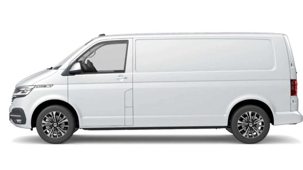 VW Bedrijfswagens Transporter L2H1 2.0 TDI 150pk DSG Bulli