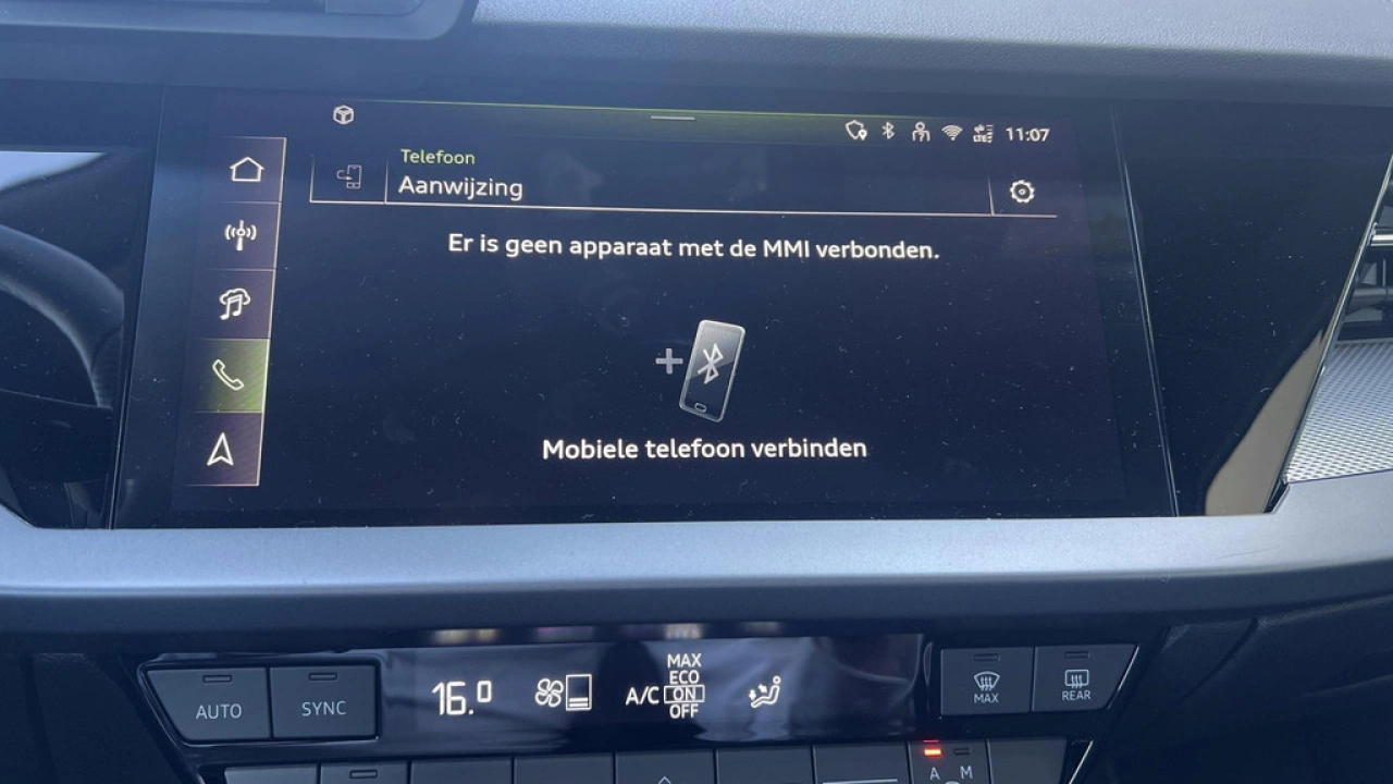 Audi A3 Limousine 30 TFSI 116PK S edition / Parking Plus / Comfort Plus / Privacy glas