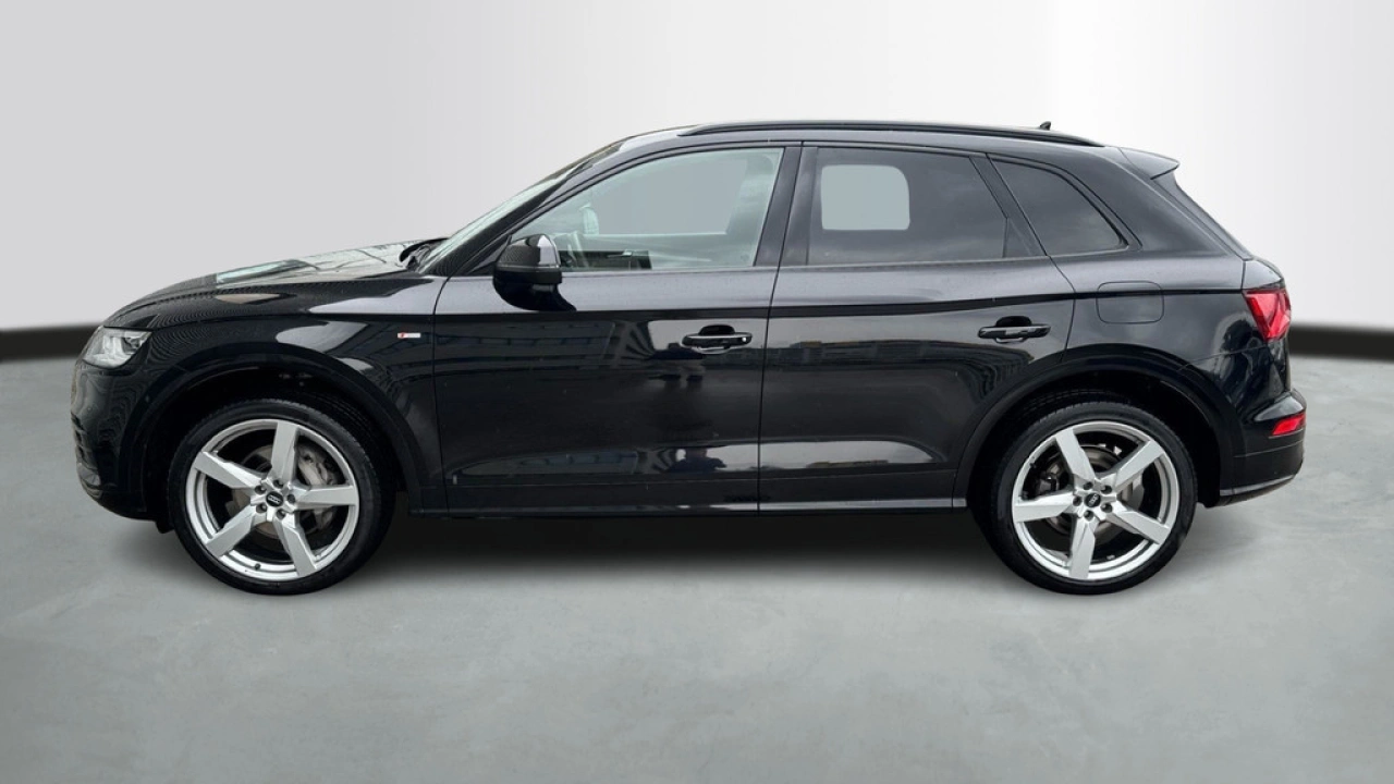Audi Q5 50 TFSI e quattro 299pk S edition / PDC V+A / Achteruitrijcamera / Stoelverwarming