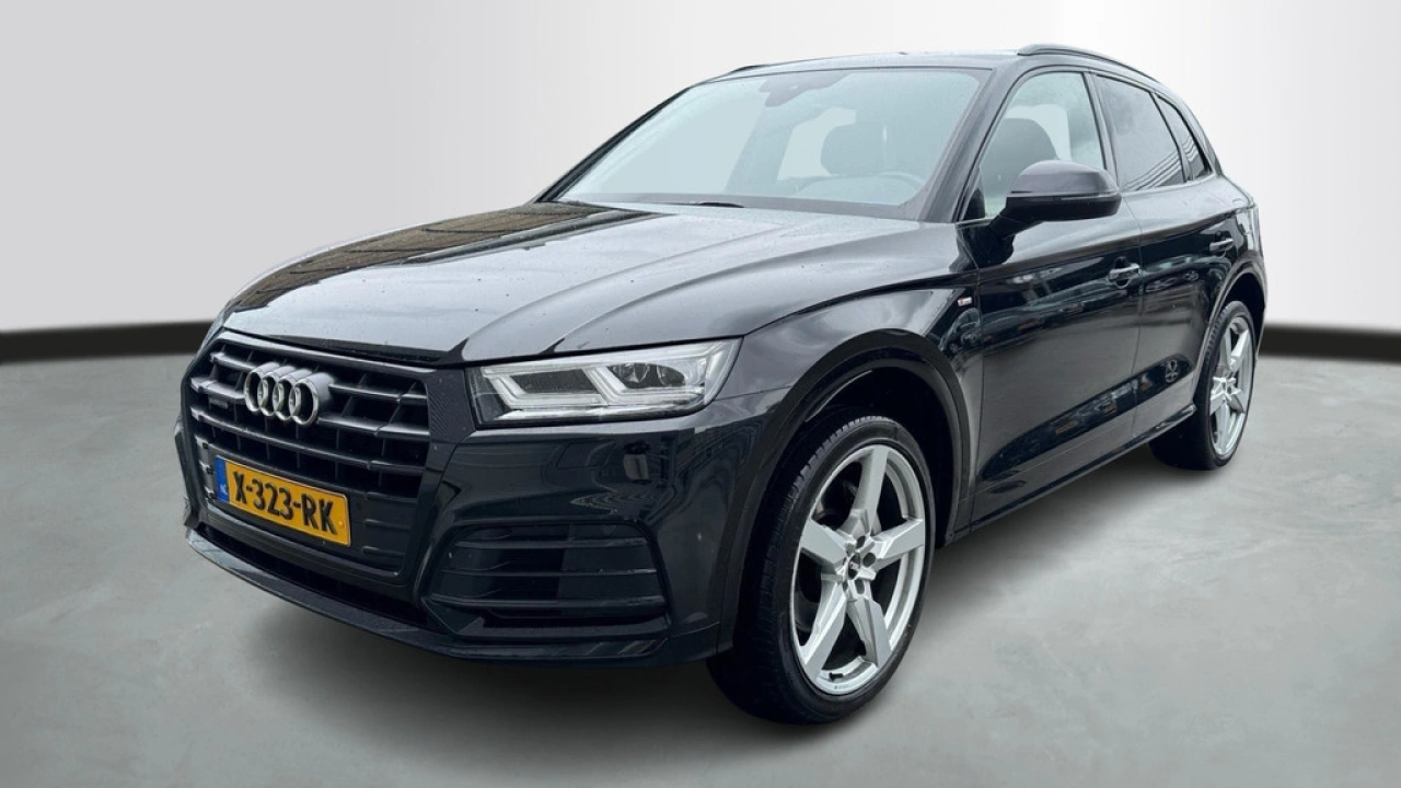 Audi Q5 50 TFSI e quattro 299pk S edition / PDC V+A / Achteruitrijcamera / Stoelverwarming
