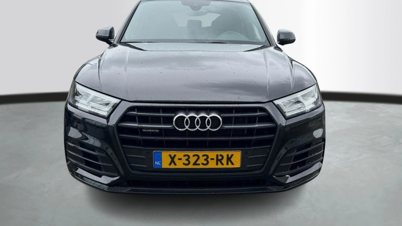 Audi Q5 50 TFSI e quattro 299pk S edition / PDC V+A / Achteruitrijcamera / Stoelverwarming