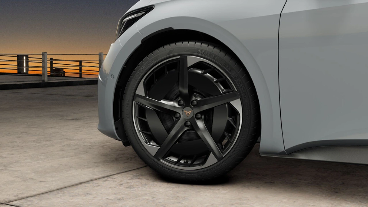 CUPRA Born 79 kWh 231 1AT Business Limited