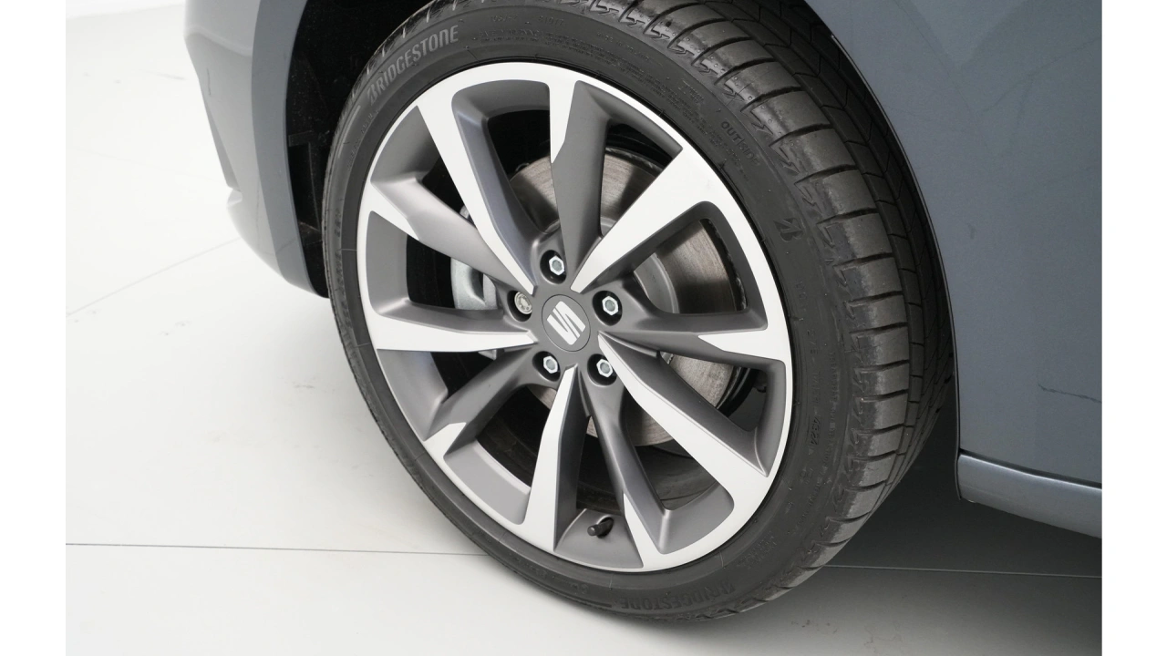 SEAT Leon Sportstourer FR Business - eHybrid