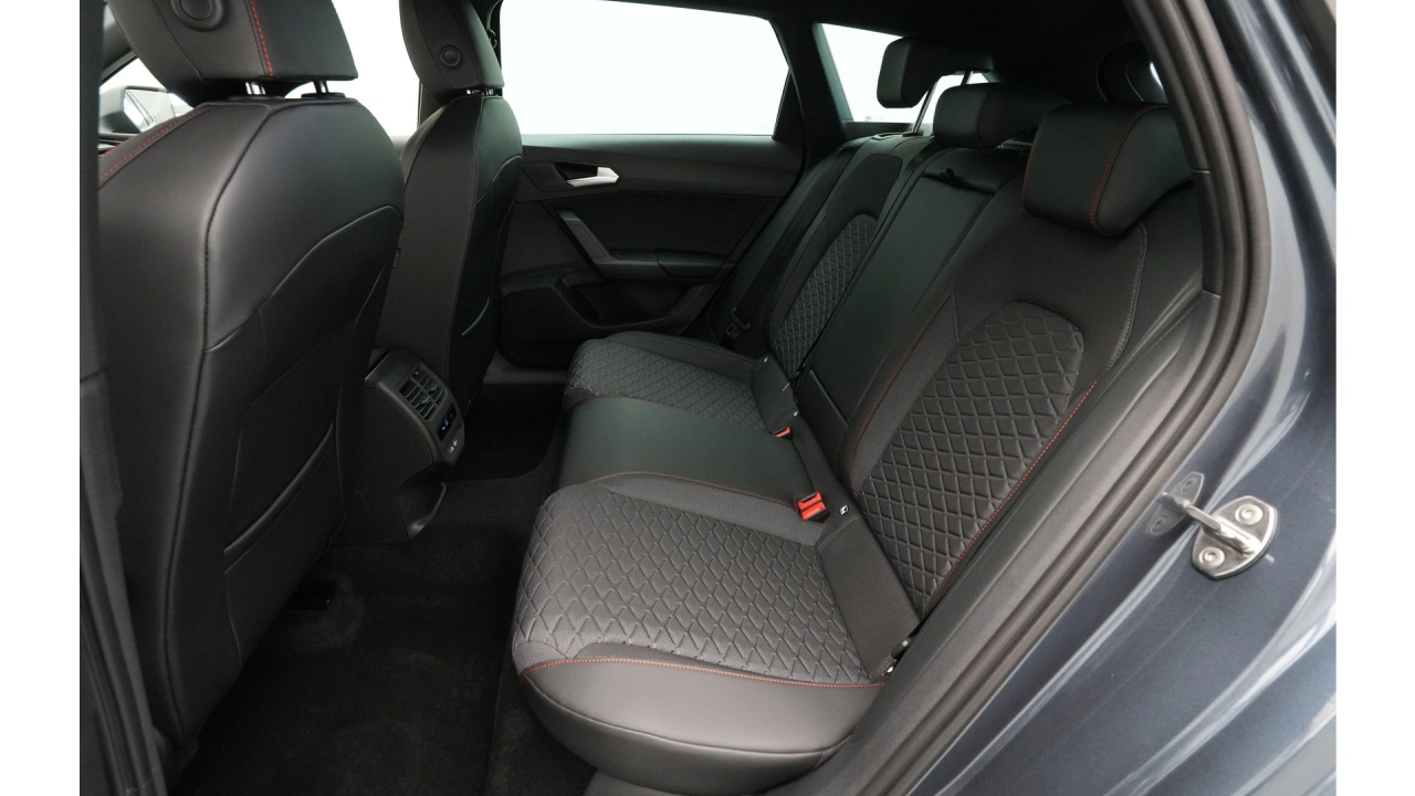 SEAT Leon Sportstourer FR Business - eHybrid