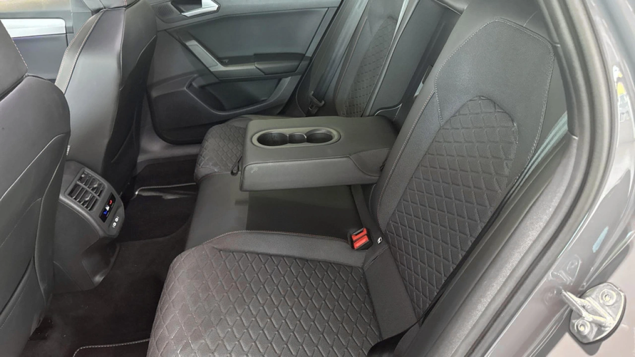 SEAT Leon Sportstourer 1.5 TSI eHybrid 204pk PHEV FR Business