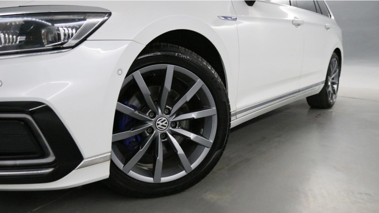 Volkswagen Passat Variant GTE 1.4 TSI eHybrid 218pk PHEV Business
