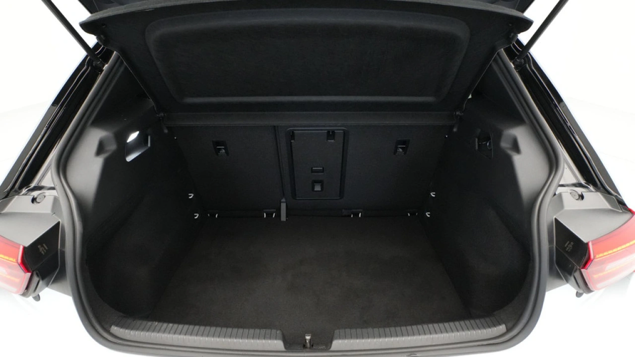 Volkswagen ID.3 First Plus 58 kWh 204pk