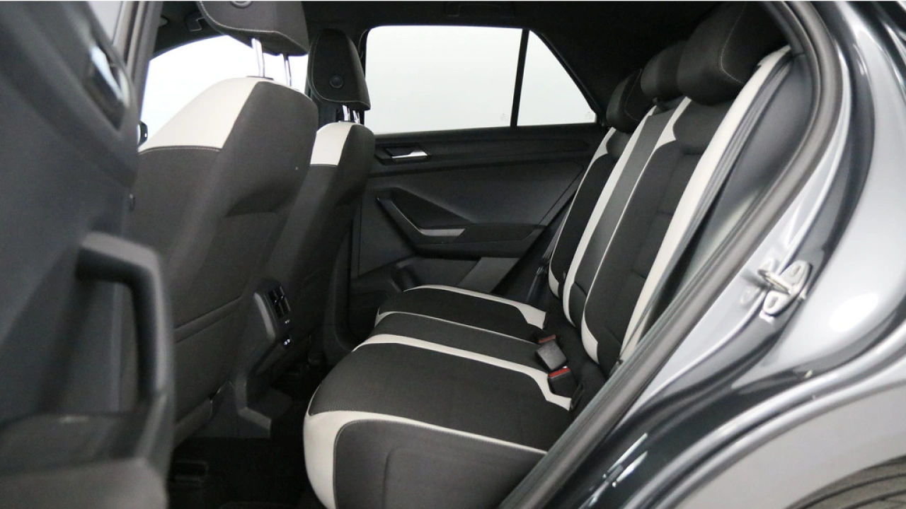Volkswagen T-Roc 1.5 TSI Sport Automaat | Black Style |