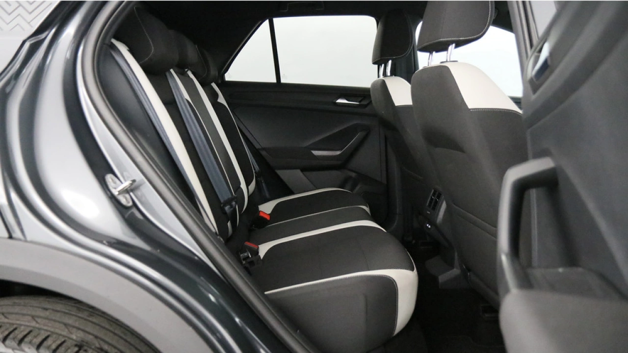 Volkswagen T-Roc 1.5 TSI Sport Automaat | Black Style |